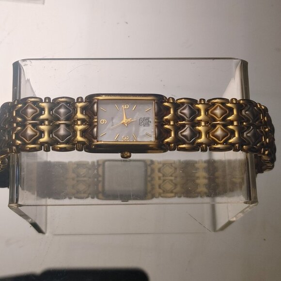 Vintage Paolo Gucci Quartz Watch Vintage Gold Tone Stainless Steel Caseback main image 9